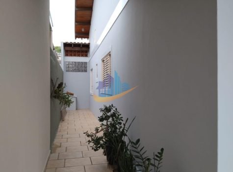 fdfba718-ae31-43b1-8369-b4127ec5edbe